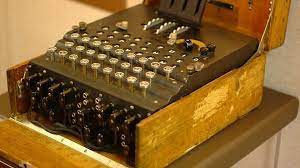 Màquina Enigma: Com xifraven els nazis a la Segona Guerra Mundial (activitat de criptografia, àmbit matemàtic)